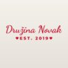 Nalepka za avto Družina – z letnico – rdeča folija na svetlem laku Nalepka za avto Družina – z letnico – rdeča folija na svetlem laku