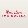 Nalepka za avto Naš dom ima kolesa – rdeča folija na svetlem laku Nalepka za avto Naš dom ima kolesa – rdeča folija na svetlem laku
