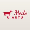 Naljepnica za auto Pas u autu – s imenom i pasminom – crvena folija na svijetlom laku Naljepnica za auto Pas u autu – s imenom i pasminom – crvena folija na svijetlom laku